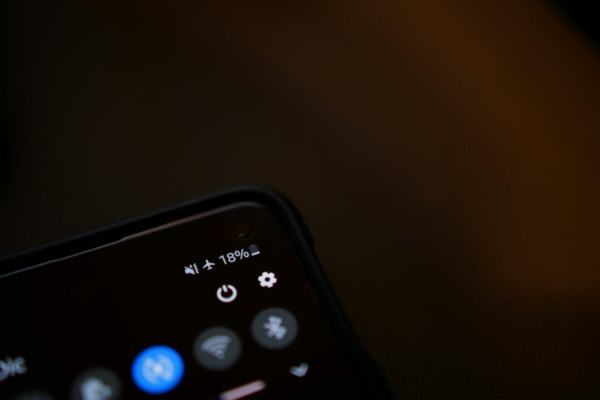 How to Stop Your Phone From Eating Your Evening: A Simple “Notification Diet” That Actually Sticks