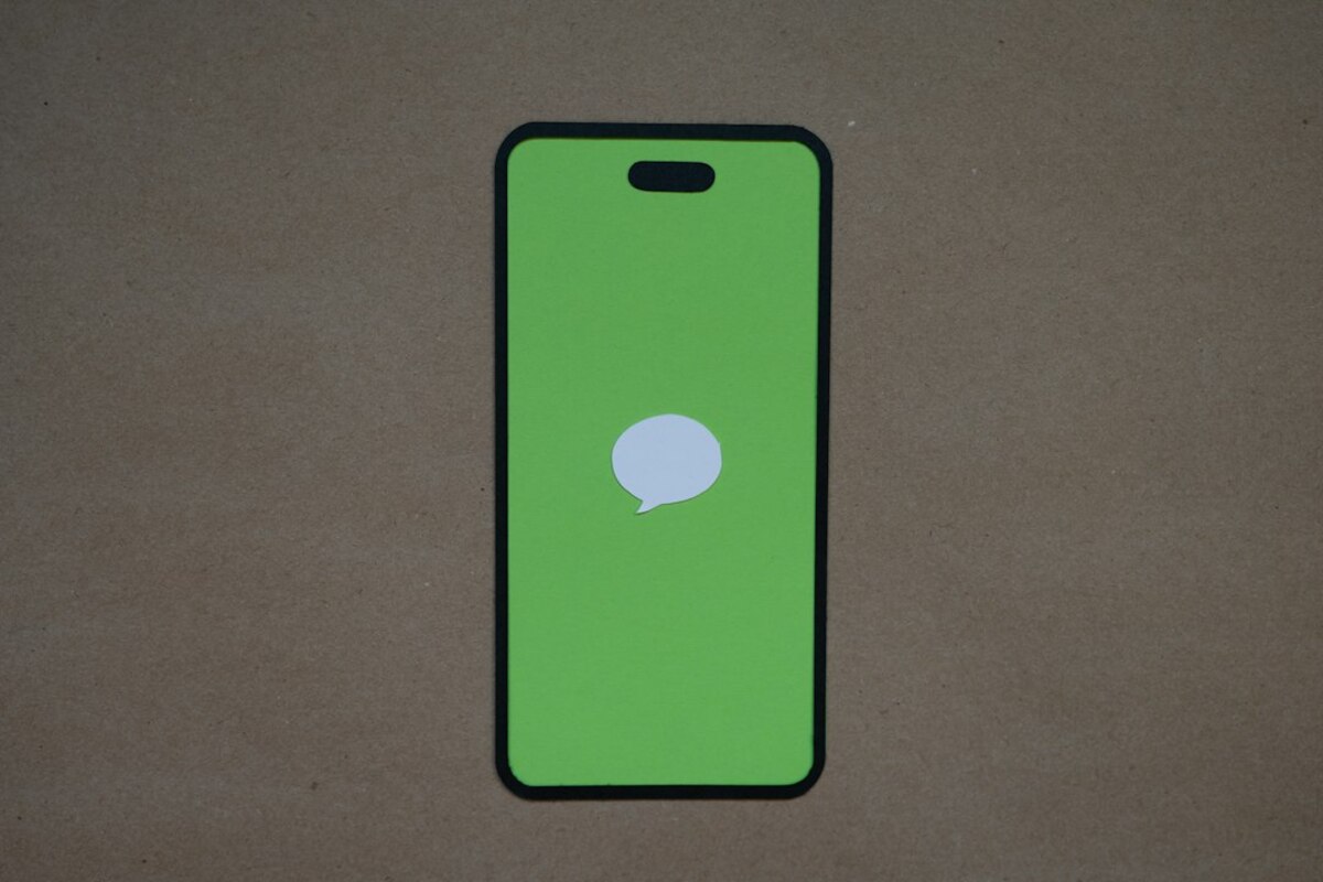 RCS Texting Is Replacing SMS: What Changes When You Message Someone